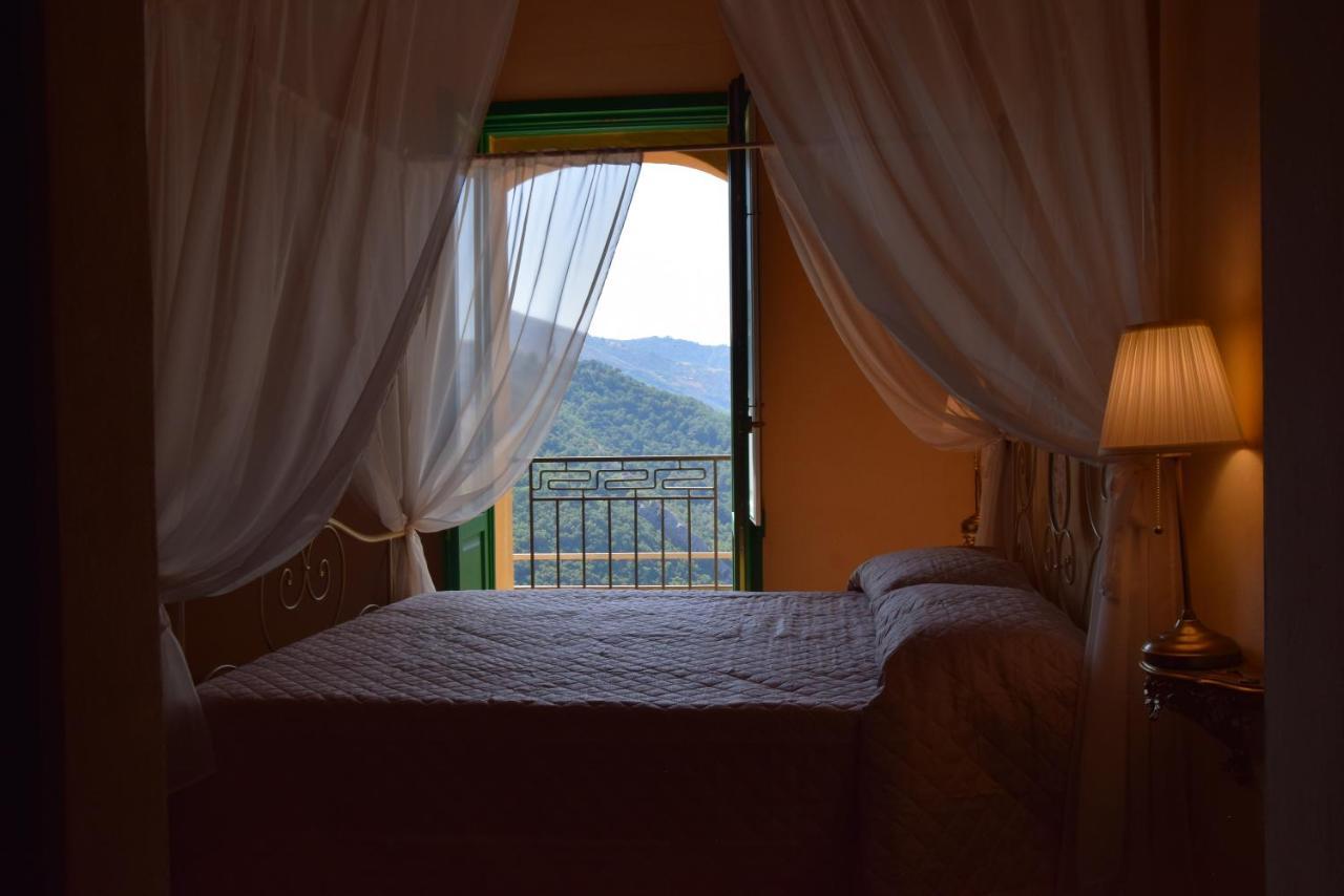 Hotel Arm' Gervasio La Residenza Castelmezzano Exterior foto